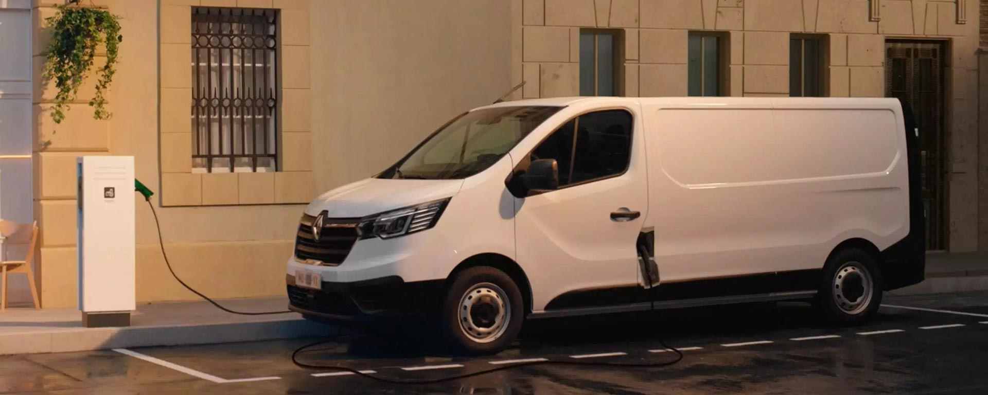 trafic-furgon-etech0
